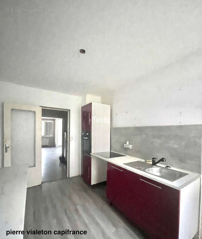 Appartement 80m2 - Parking - Fort potentiel - Quartier Bellevue - Le Mont - LA Jomayère - photo 7