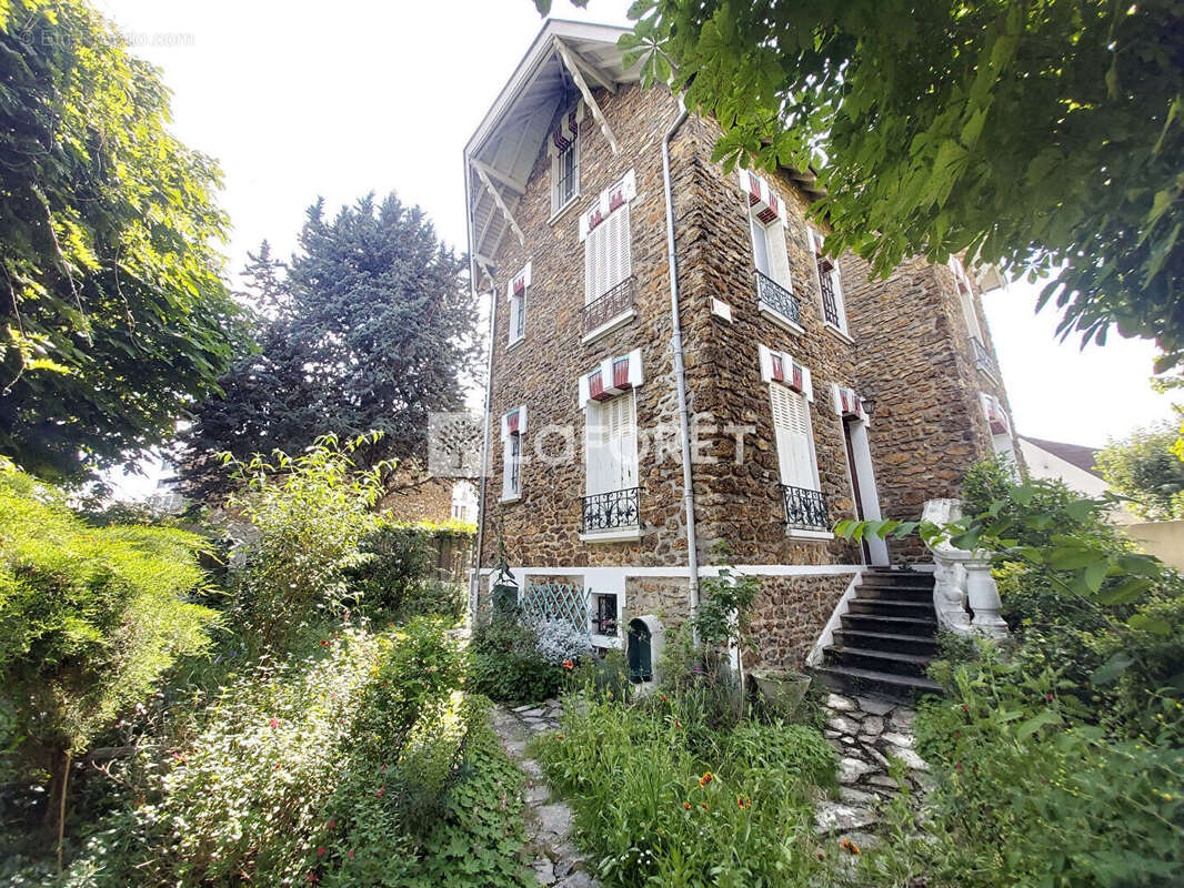 Maison à VILLEMOMBLE