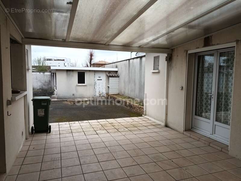 Maison à BLANQUEFORT