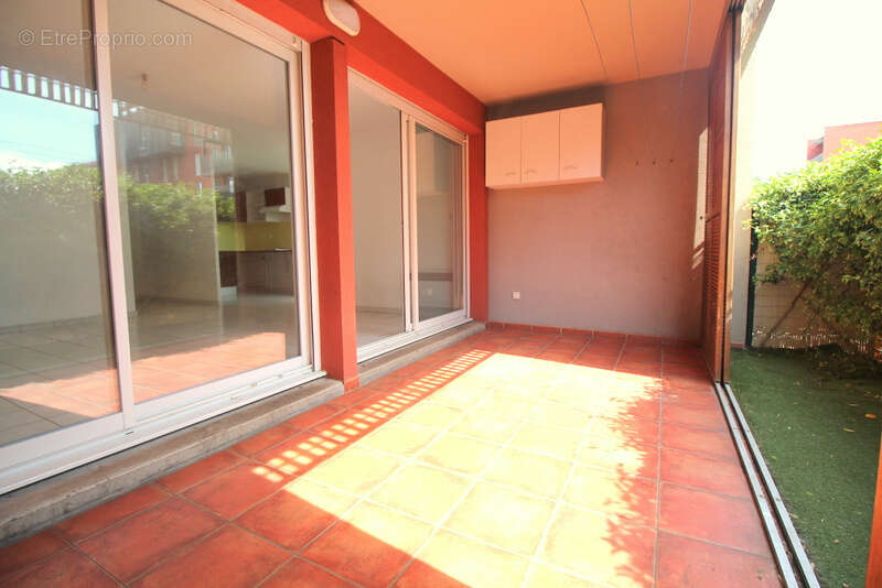 Bel appartement T3 avec terrasse, jardin, place de stationnement à Balaruc-Les-Bains - photo 3