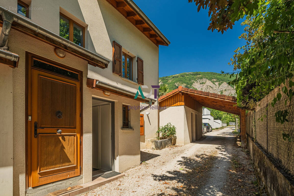 Maison à CORENC
