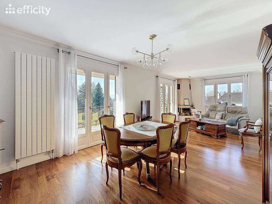 Maison à SAINT-QUENTIN-SUR-ISERE