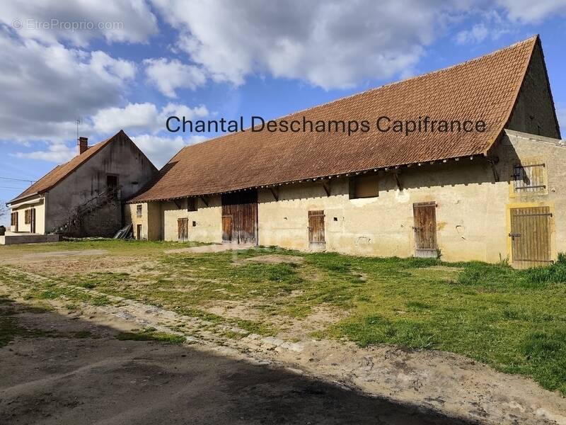 Maison à SAINT-AUBIN-EN-CHAROLLAIS