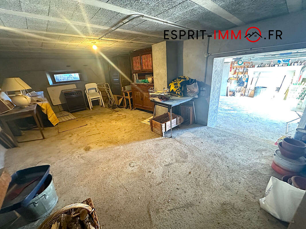 Maison à SAINT-PIERRE-DE-CURTILLE