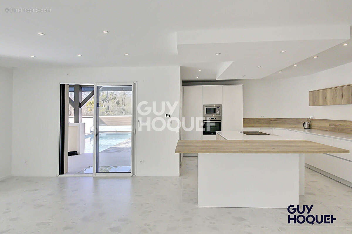 Maison à SAINT-AGNIN-SUR-BION