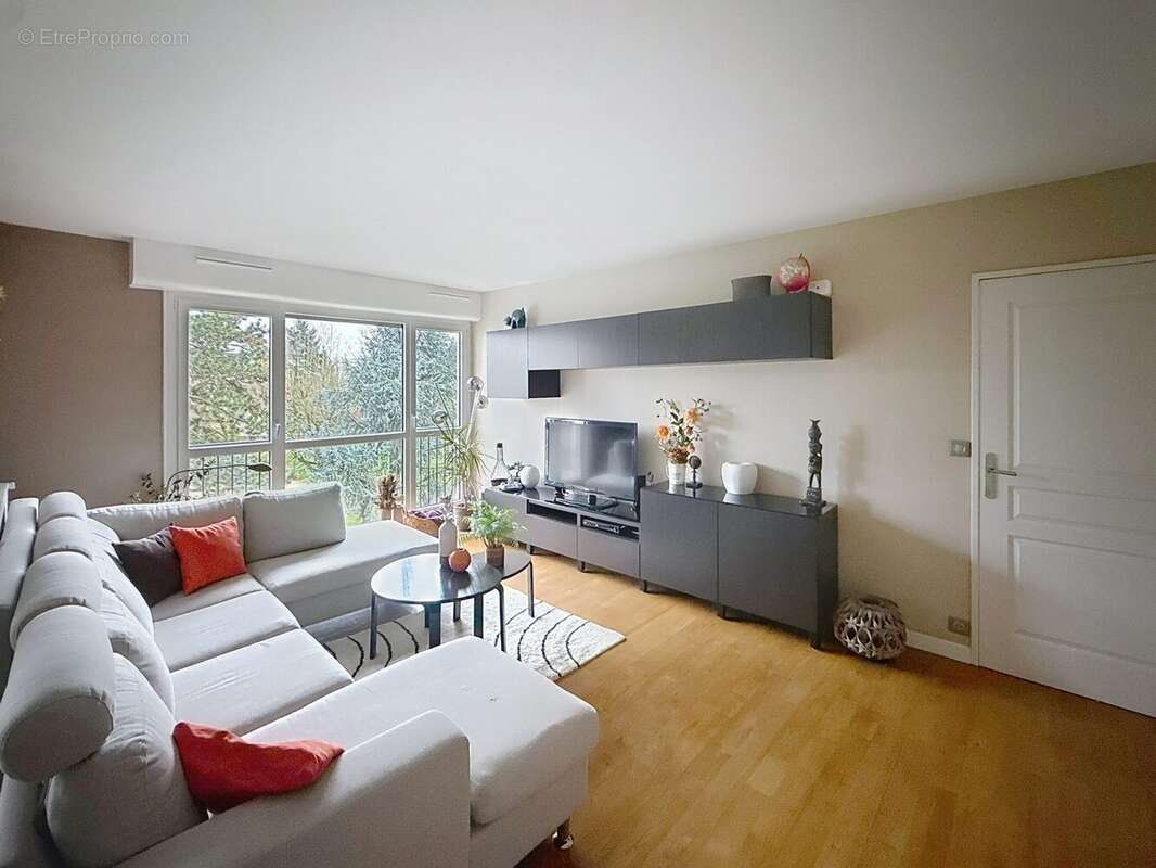 Appartement à CHENNEVIERES-SUR-MARNE