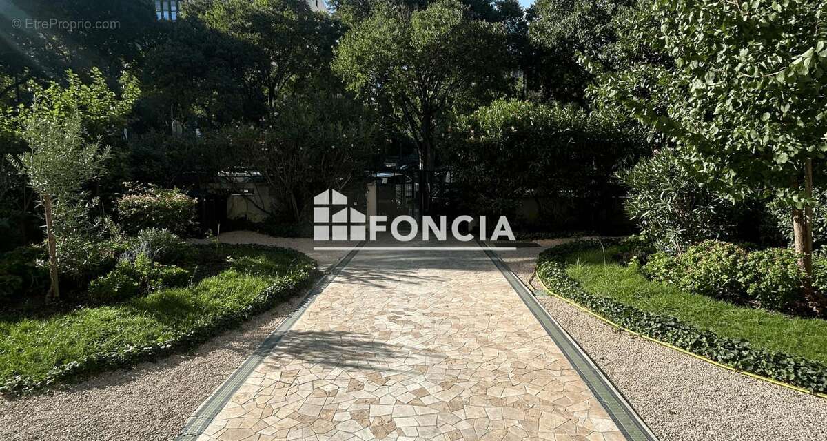 Appartement à MARSEILLE-8E