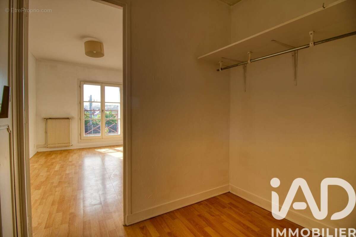 Photo 8 - Appartement à POISSY
