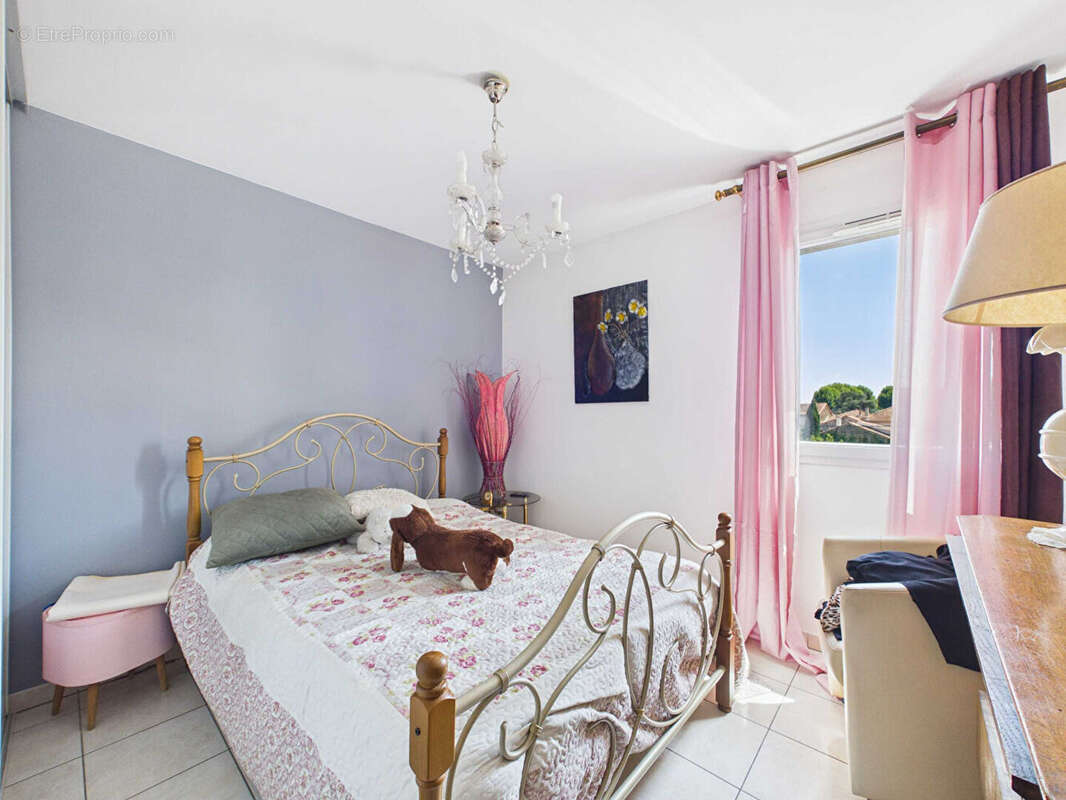 À VENDRE: T2 de 53 m² avec terrasse plein sud, garage et parking Tournon Sud - photo 4