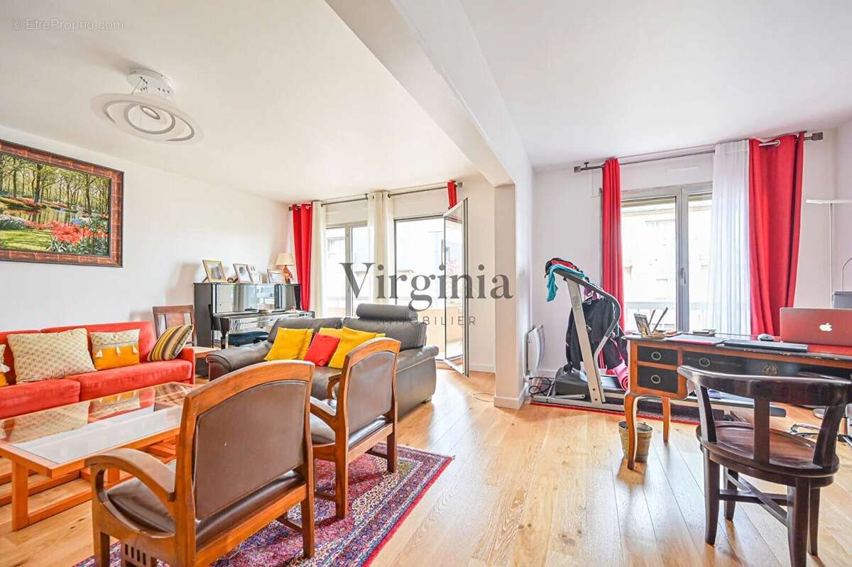 Appartement à CHARENTON-LE-PONT