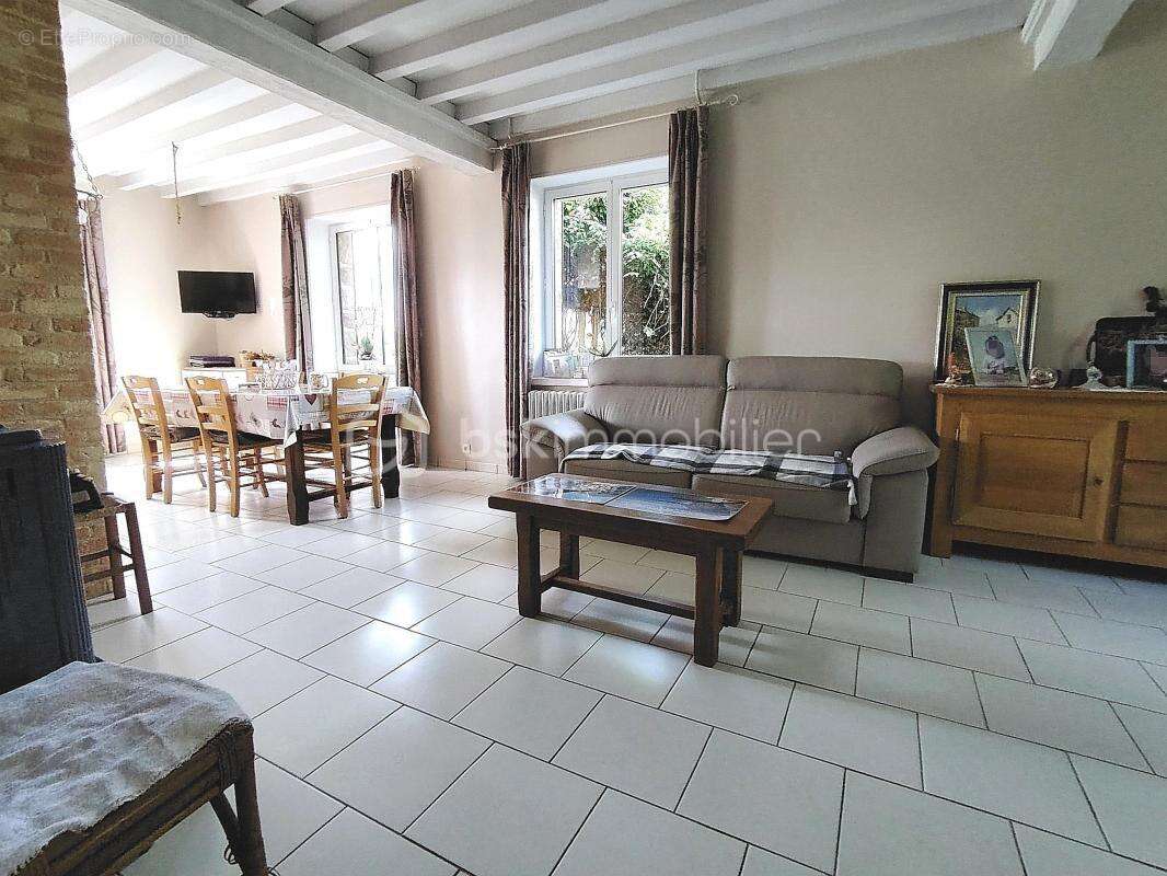 Maison à TEURTHEVILLE-BOCAGE