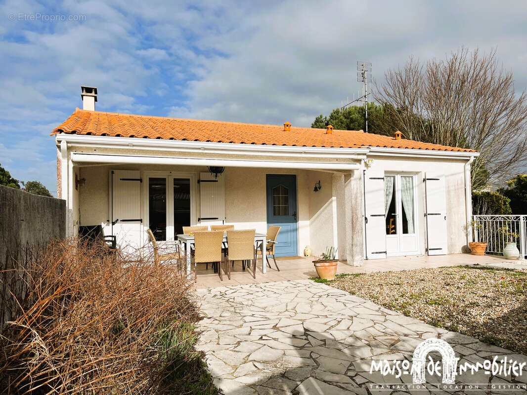 Maison à MESCHERS-SUR-GIRONDE