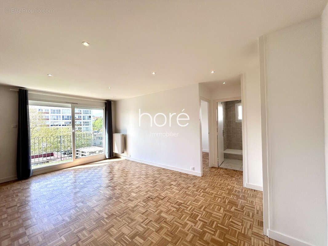 Appartement à HEROUVILLE-SAINT-CLAIR