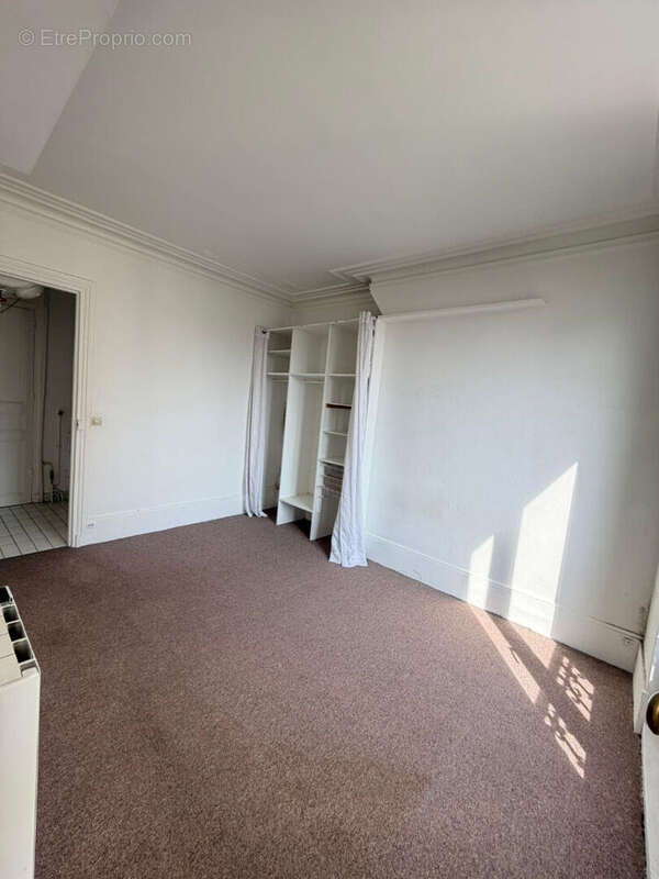 Appartement à PARIS-19E
