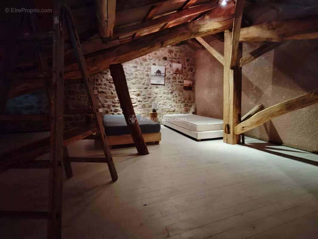 Maison à CASTELNAU-DE-MONTMIRAL