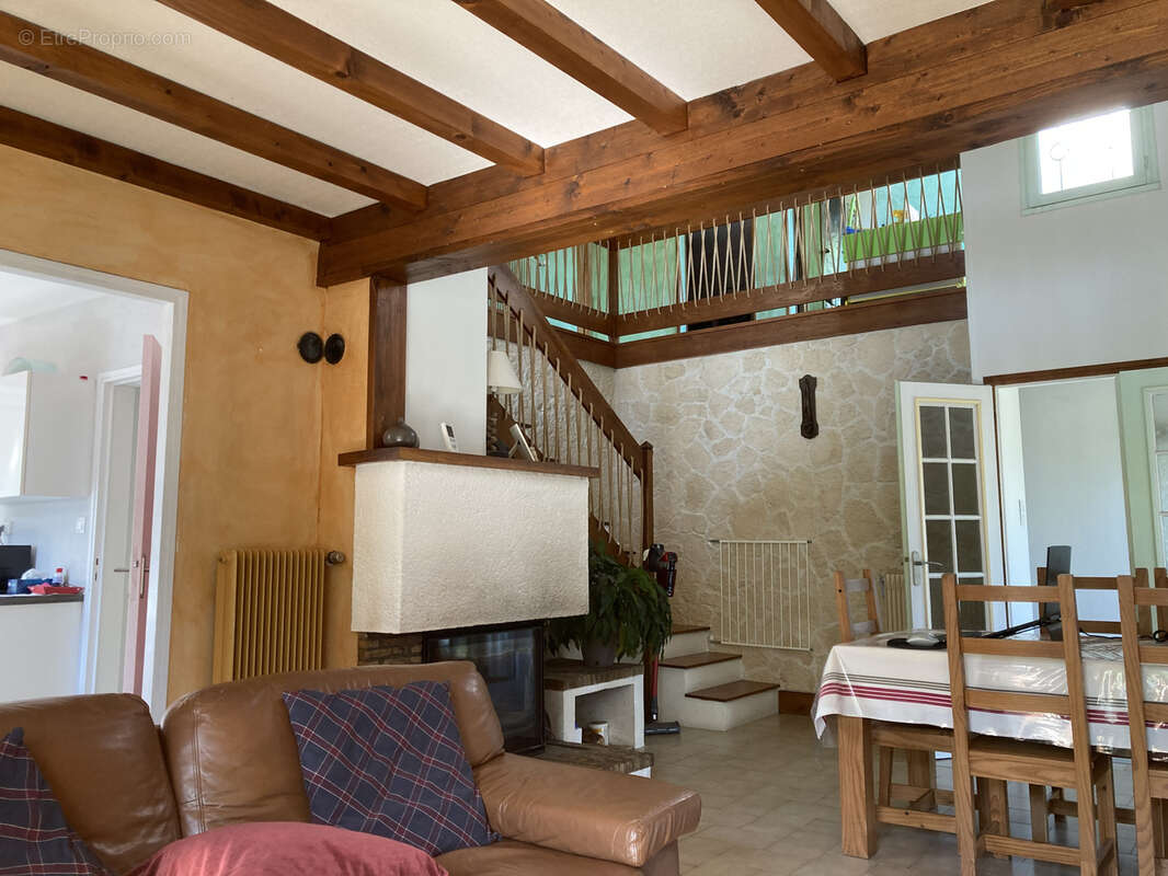 Maison à VIGNOUX-SUR-BARANGEON