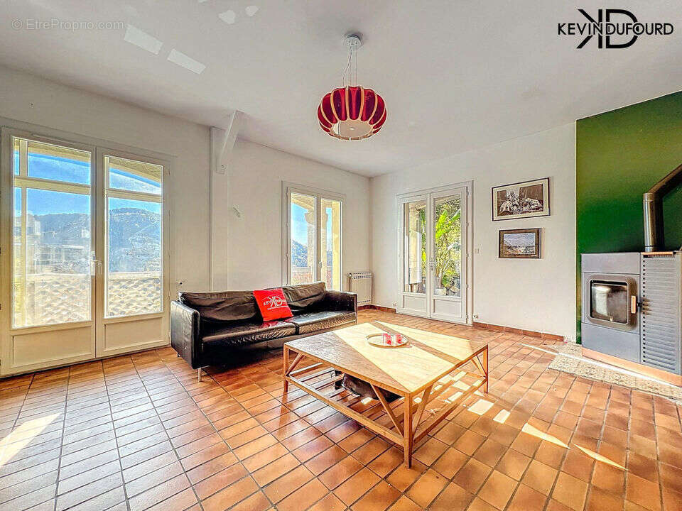 Maison à ANTRAIGUES-SUR-VOLANE