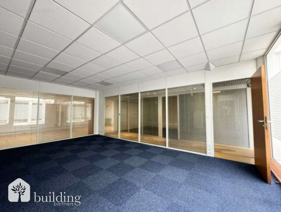 Commerce à PARIS-17E