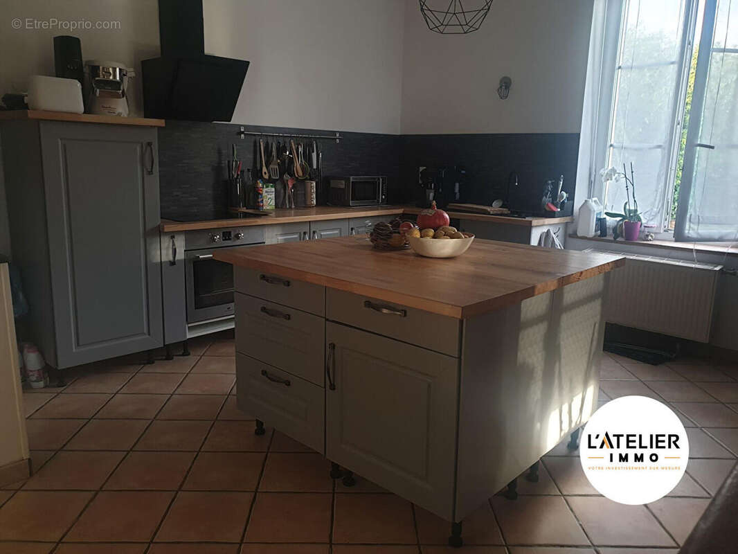 Maison à SAINT-MARD-SUR-LE-MONT