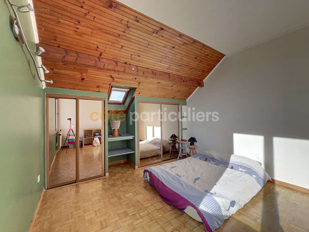 Maison à THORIGNY-SUR-MARNE