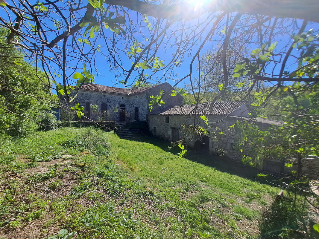 Maison à PORT-SAINTE-MARIE
