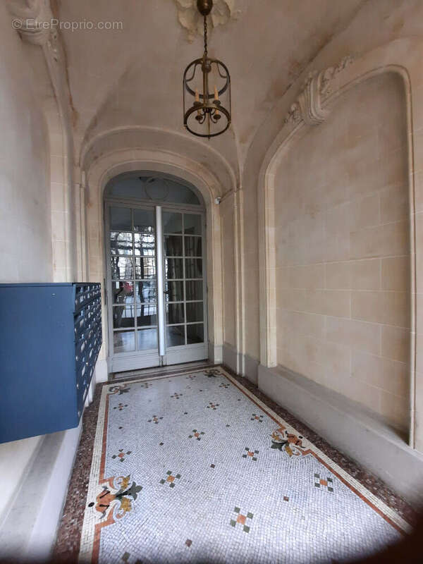 Appartement à PARIS-15E