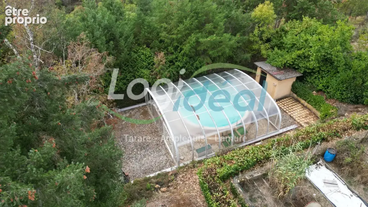 Grande maison de 1980 (5 chambres) avec dépendances et piscine sur 4000m2 de terrain - photo 8