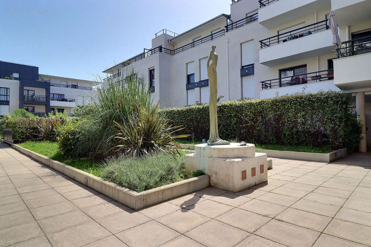 Appartement à COLOMBES