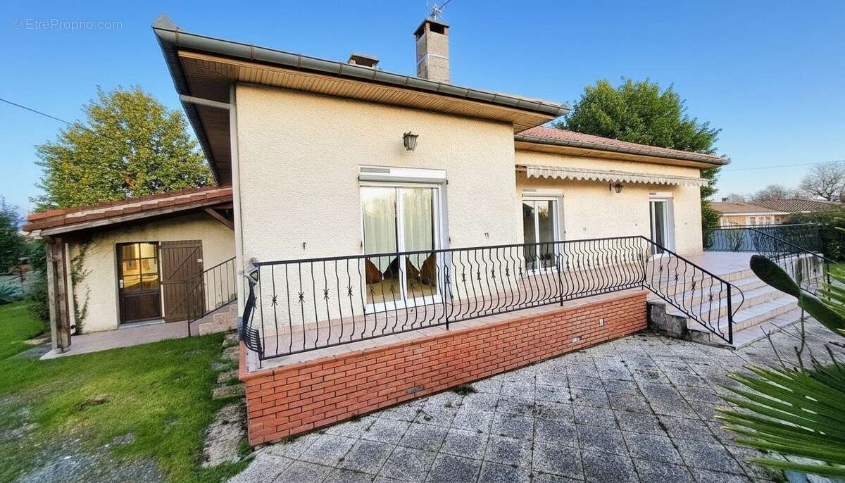 Maison à SAINT-LYS