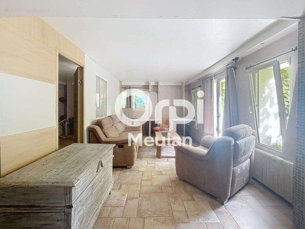 Appartement à SERAINCOURT