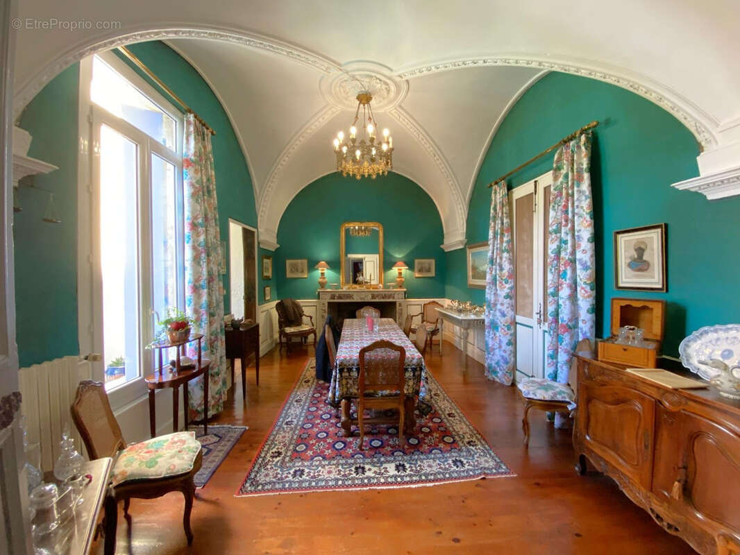 Maison à SAINT-GILLES