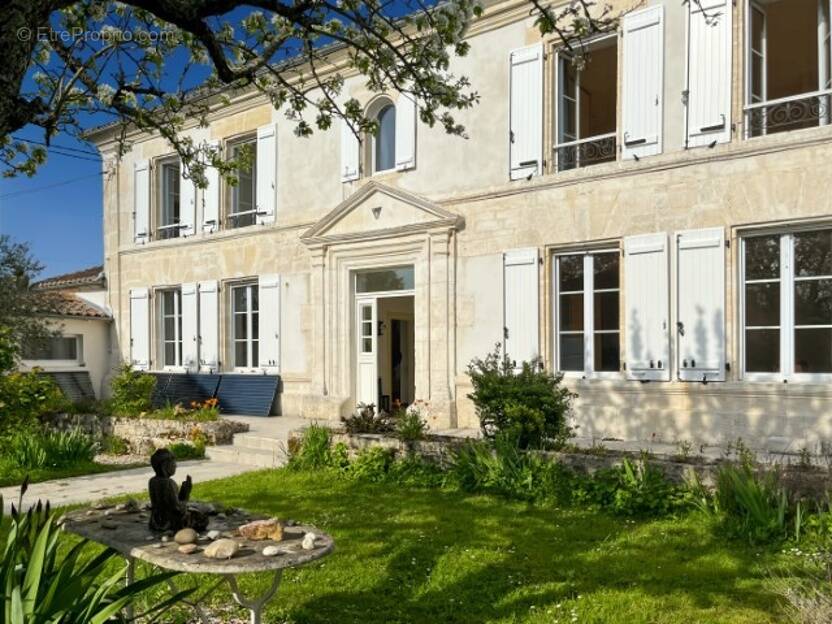 Maison à SAINTE-SEVERE