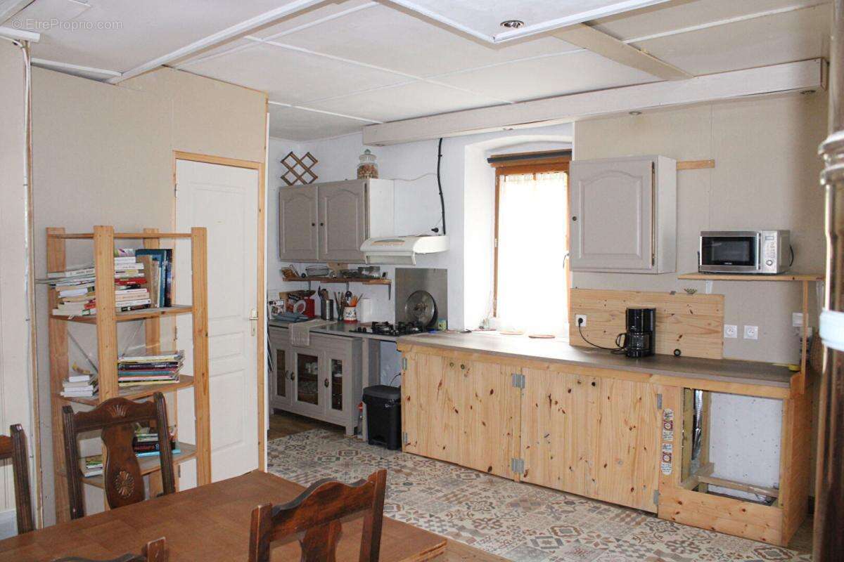 Maison Saint Bonnet Laval 12 pièce(s) 141 m2 jardin - photo 3