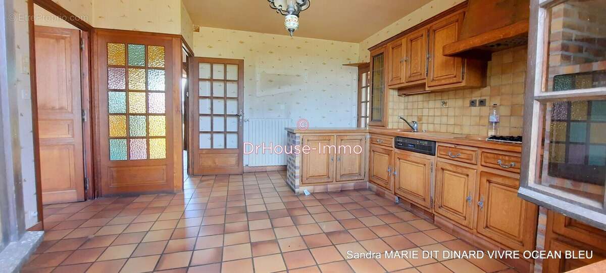 Maison à SAINT-HILAIRE-DU-HARCOUET