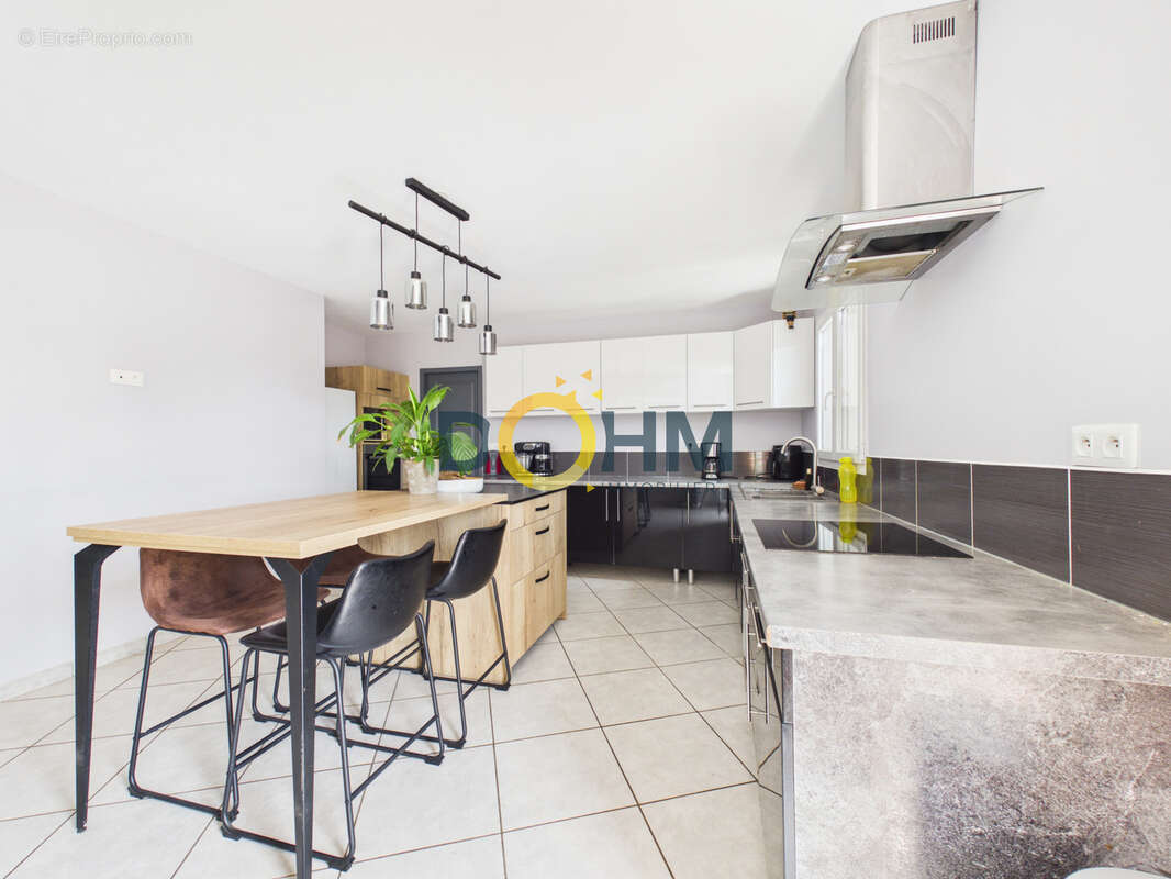 Maison plain-pied de 134 m2 à Monistrol-sur-Loire - photo 4