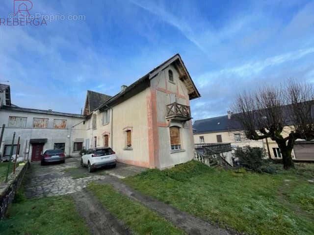 Maison à LACAUNE
