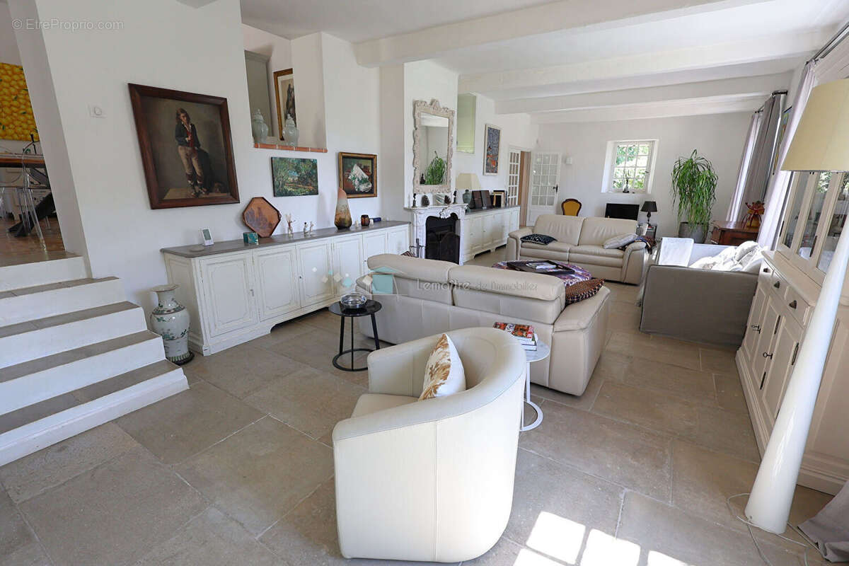 Maison à SPERACEDES