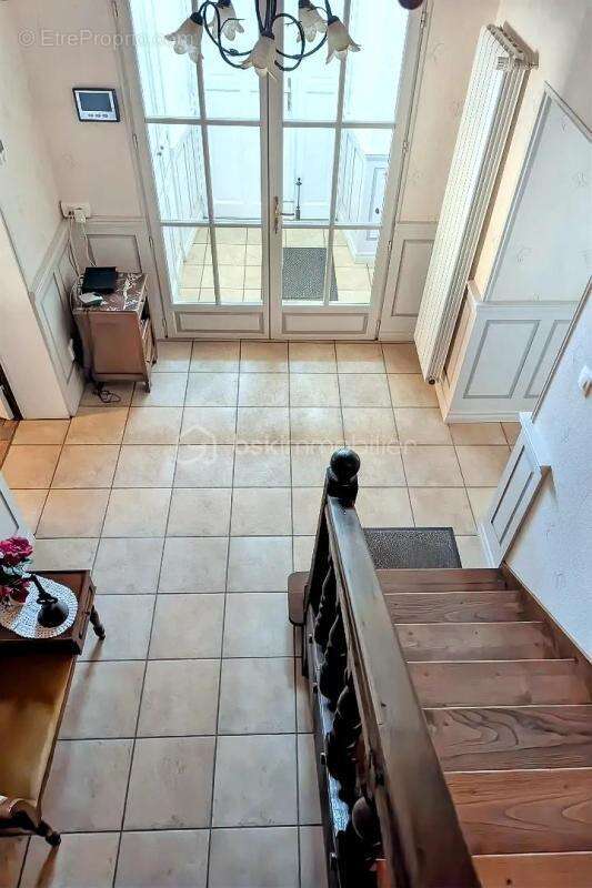 PROPRIETE BOURGEOISE du XVIIe siècle au cachet exceptionnel ! - photo 6