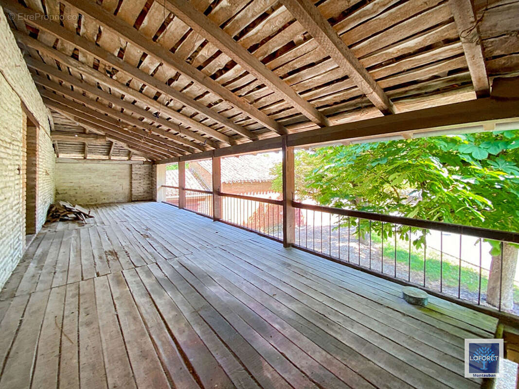 Maison à L'HONOR-DE-COS