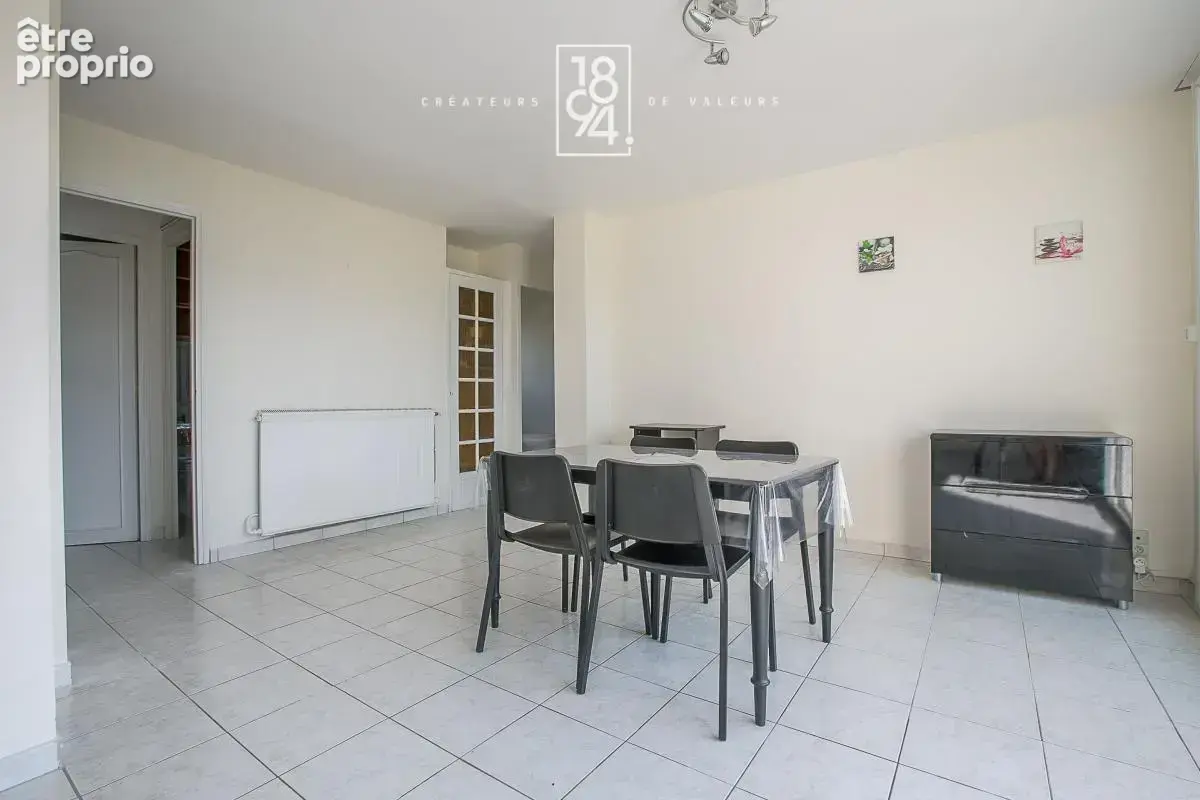 Appartement T3 à vendre Marseille 9e (13009)  64 m²  Balcon vue panoramique parking - photo 7