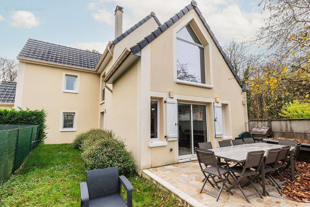Maison à YERRES