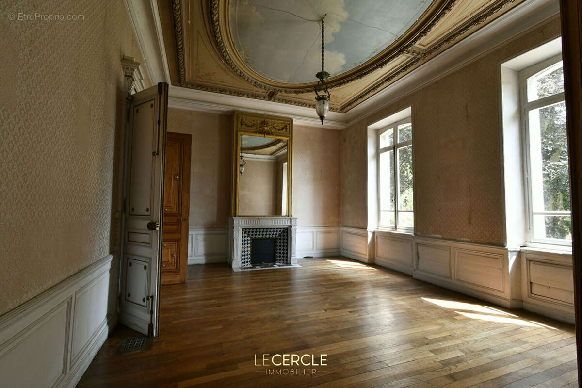 Maison à ESTREES-SAINT-DENIS