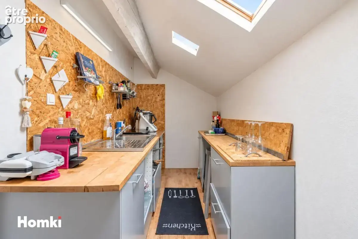 Appartement T3 de 84,94 m² à Bagnols-sur-Cèze 30200, Avenue Général de Gaulle - photo 6