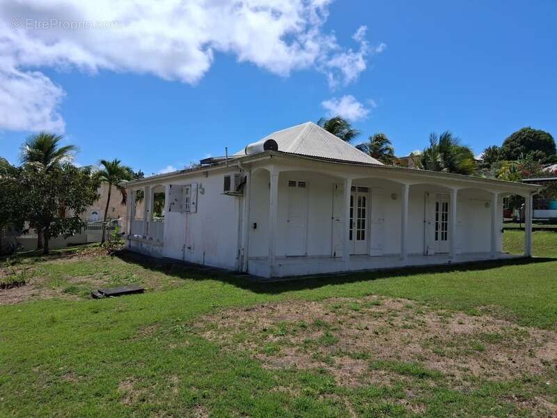 Maison à SAINTE-ANNE