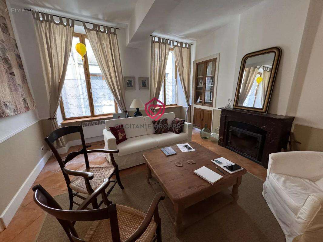Maison à AZILLE