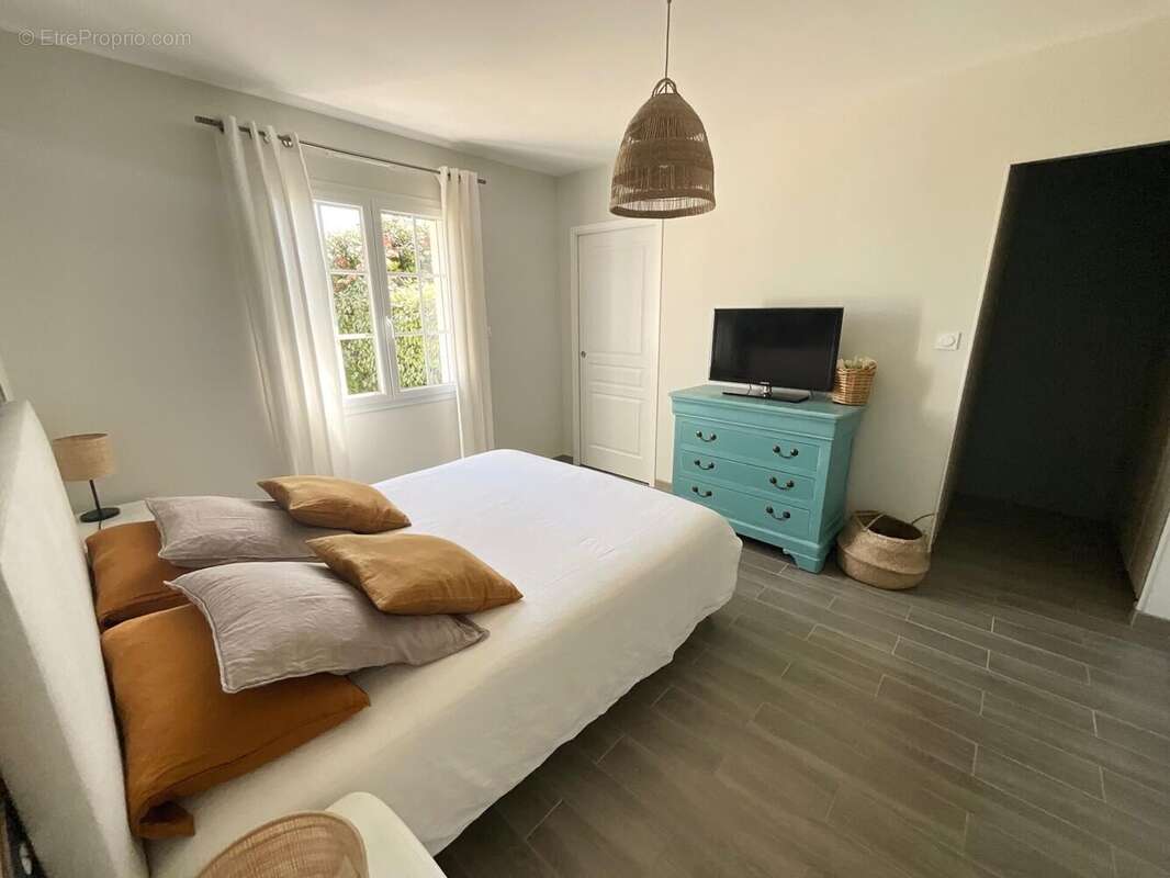 Photo 6 - Maison à MEHUN-SUR-YEVRE