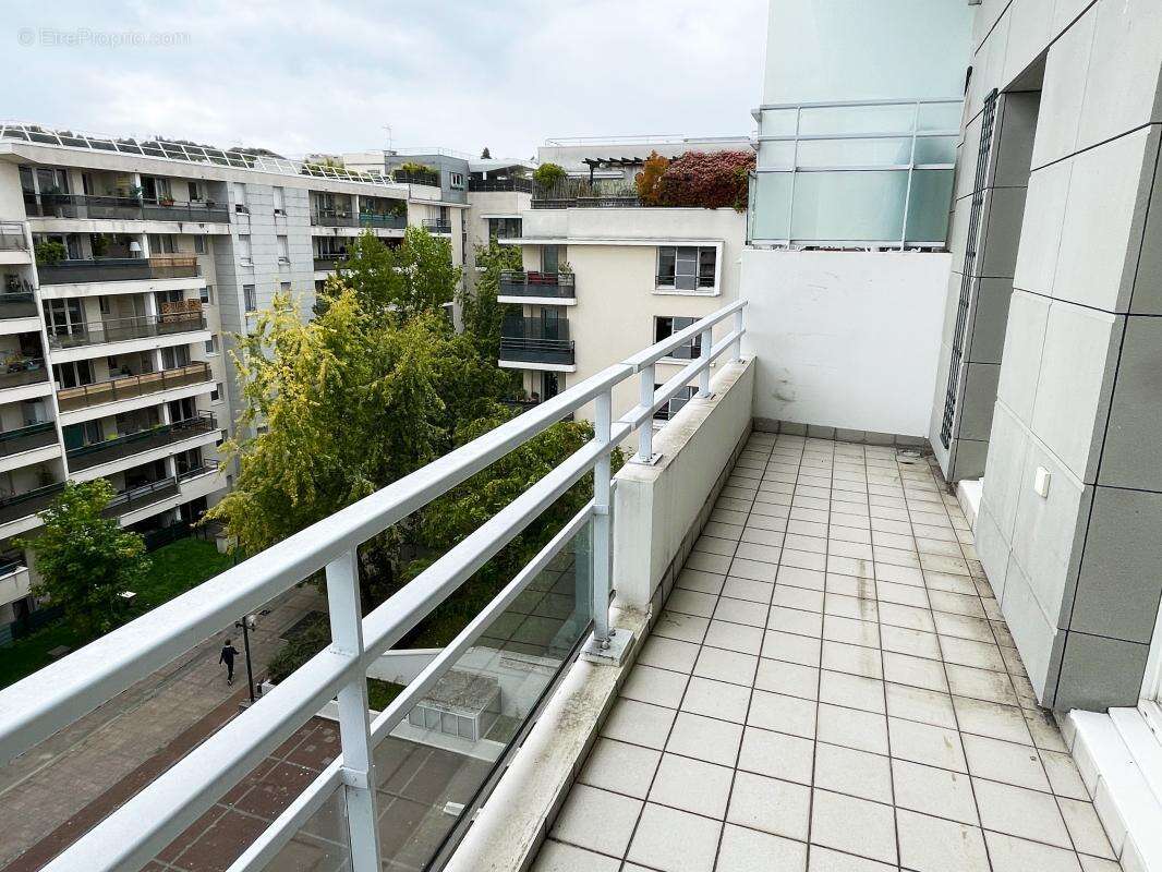 Appartement à SURESNES
