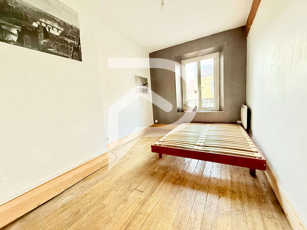 Maison à MONTATAIRE