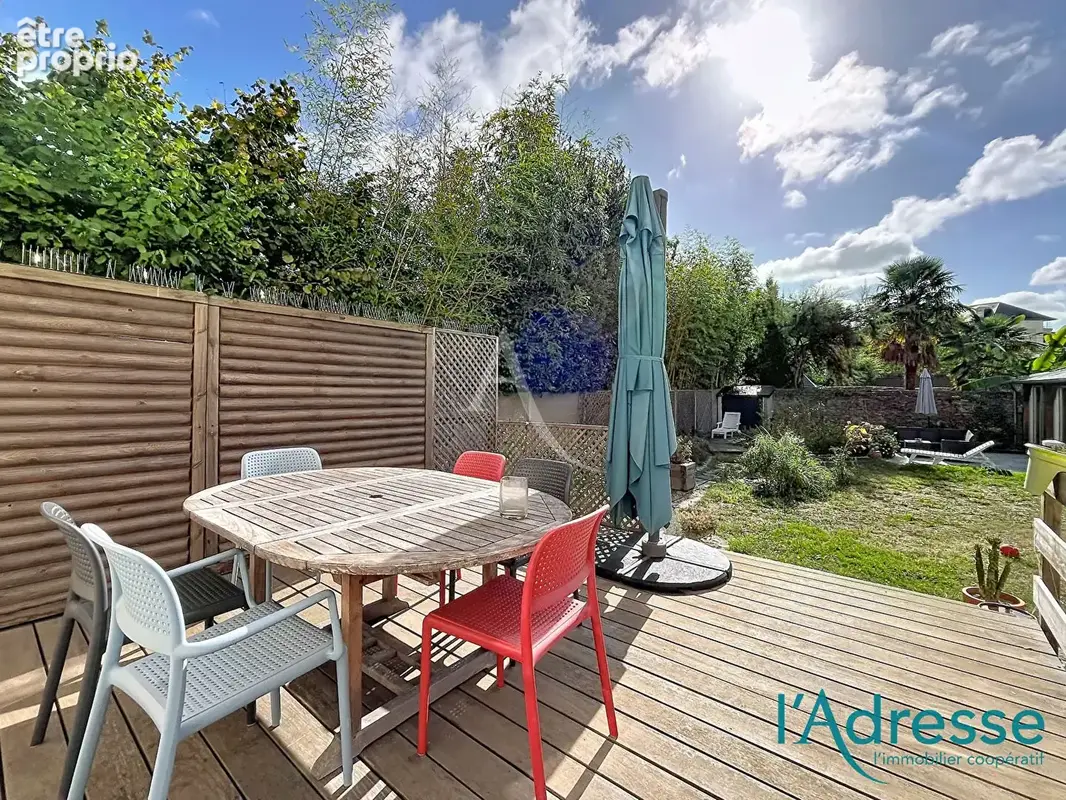 Laval proche des quais - maison de ville  avec jardin - photo 16