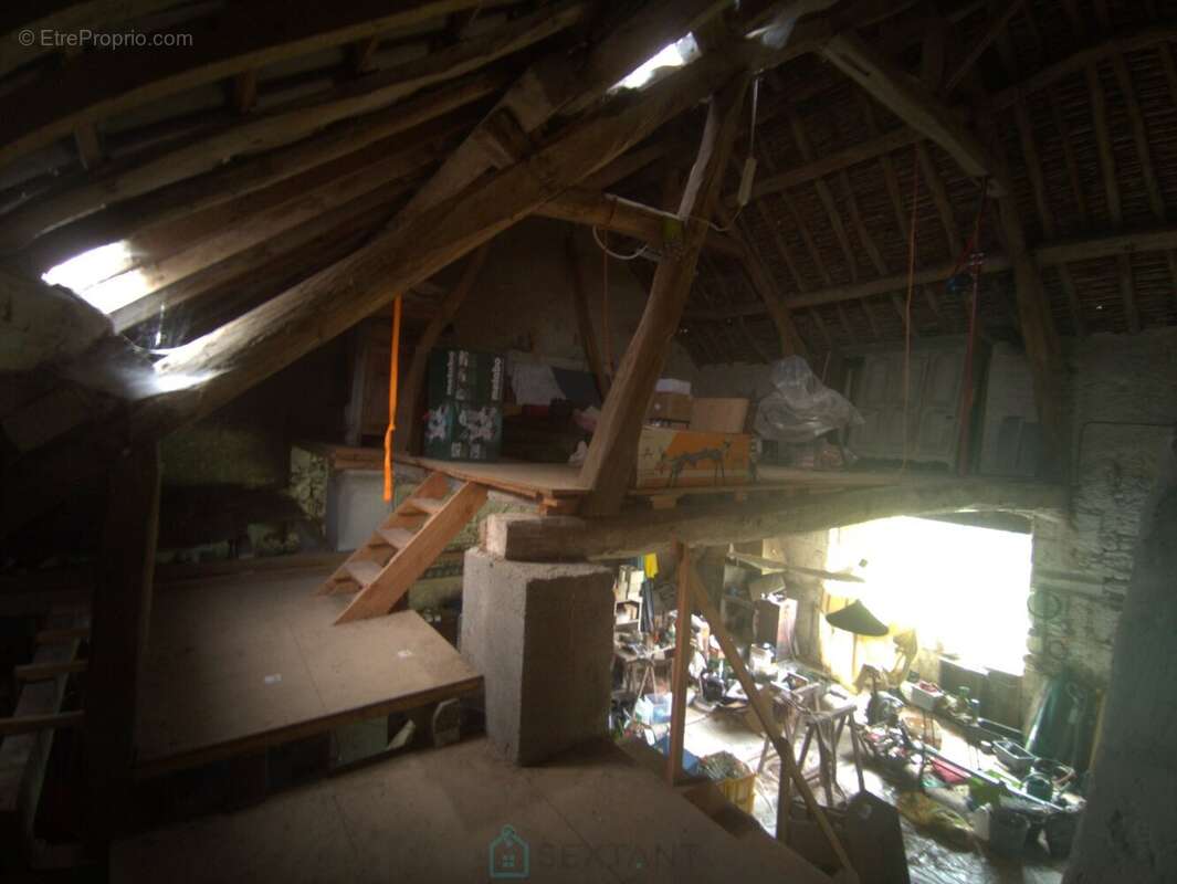 Epeigné-les-Bois Longère de 183m2 et ses dépendances 315 000 - photo 22